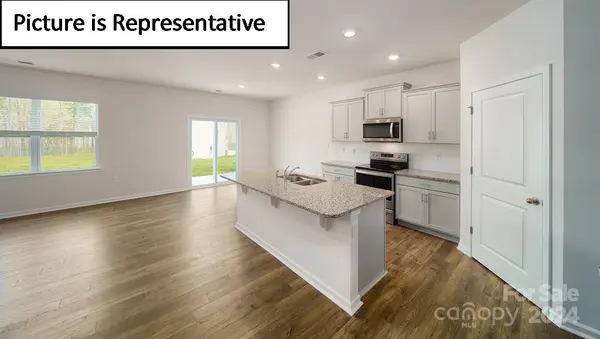 9239 Mackinaw DR, Gastonia, NC 28056