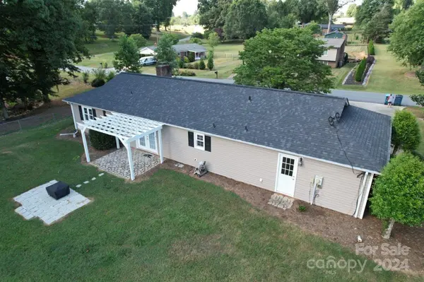 4395 Vine Arbor DR, Hickory, NC 28602