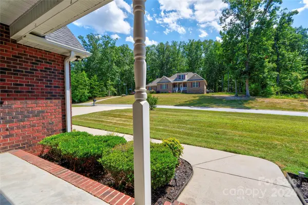 218 Mark Ryan LN, Dallas, NC 28034
