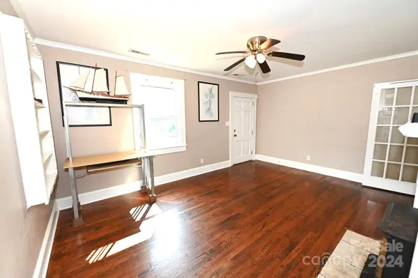 1241 11th ST NW, Hickory, NC 28601