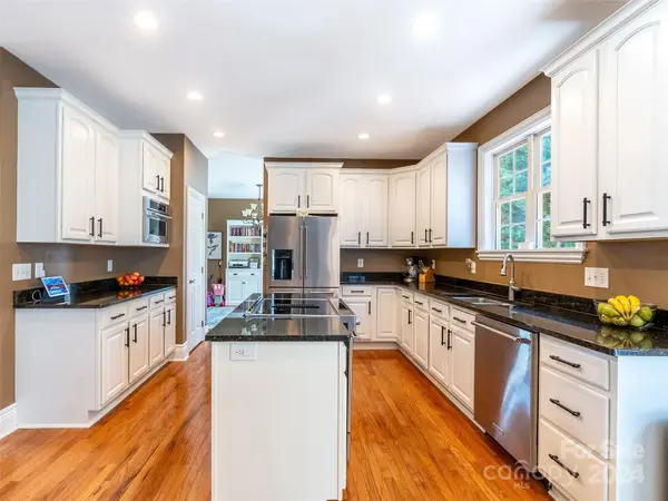 16 Rose of Sharon WAY, Candler, NC 28715