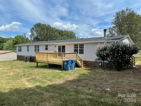 3642 Strollaway LN, Claremont, NC 28610