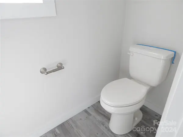 5637 Second ST, Charlotte, NC 28208