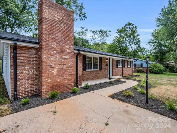 164 N Woodland AVE, Forest City, NC 28043