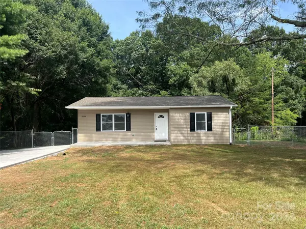 2259 6th ST, Hickory, NC 28602