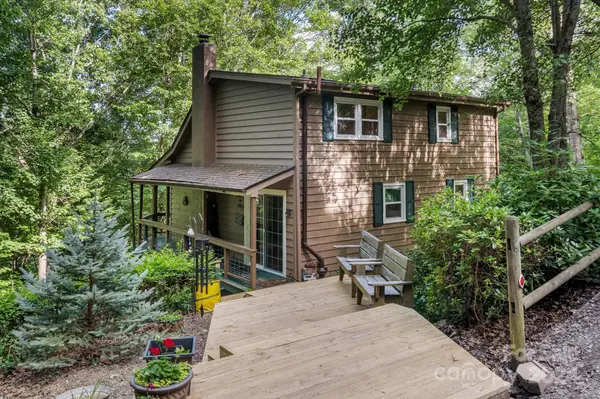 484 Wendy WAY, Clyde, NC 28721