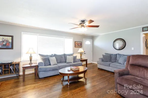300 Stowe RD, Belmont, NC 28012