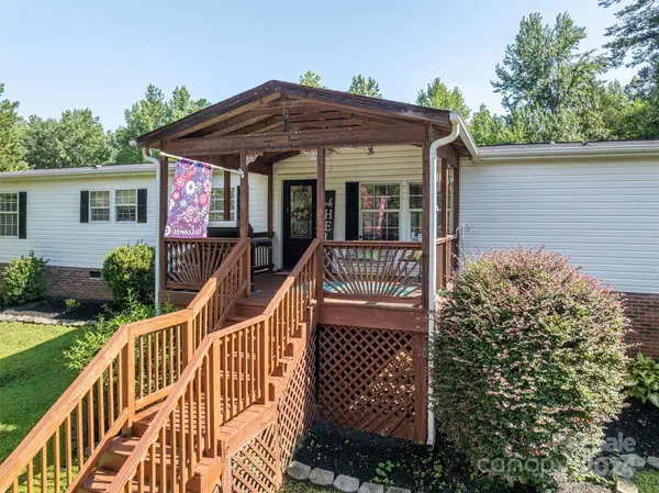 869 Monterey DR, Iron Station, NC 28080