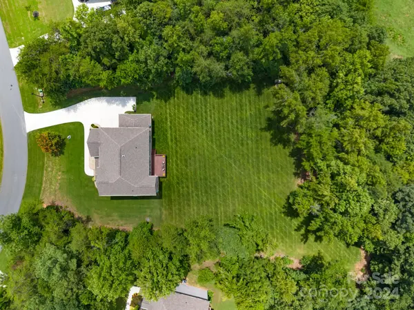 174 Rain Shadow DR, Mooresville, NC 28115