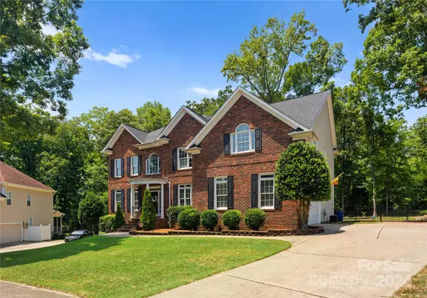 11216 Canoe Cove LN, Huntersville, NC 28078