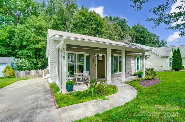 115 Stratford DR, Indian Trail, NC 28079