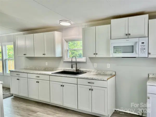 5288 Sherrills Ford RD, Catawba, NC 28609