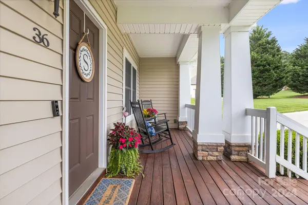 36 Carland DR, Arden, NC 28704