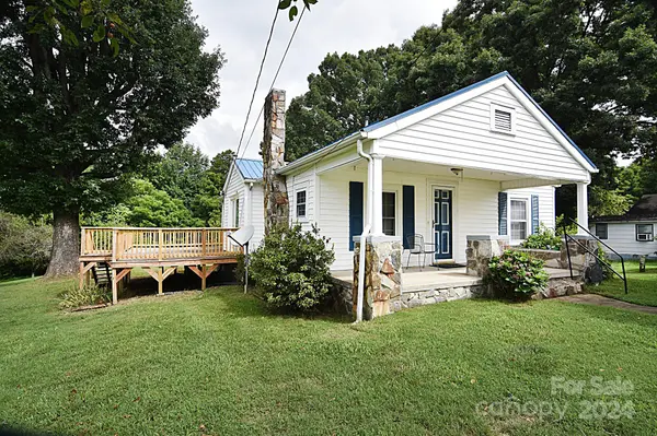 214 Whitnel PL SW, Lenoir, NC 28645