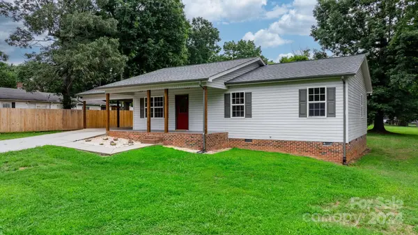 4996 Turner RD, Granite Falls, NC 28630