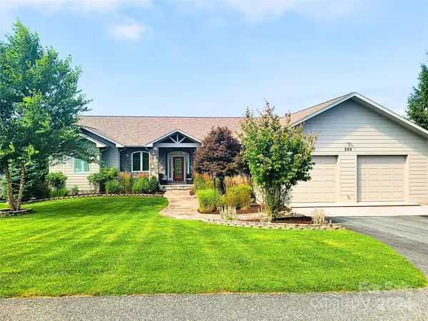 223 Rembrandt DR, Boone, NC 28607