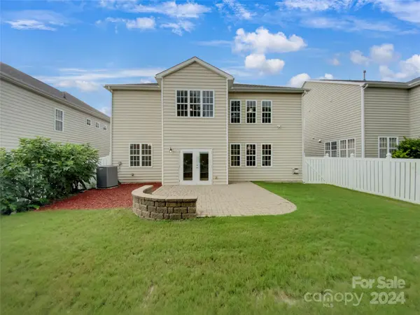 5015 Peco RD, Charlotte, NC 28277
