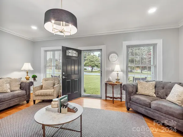 511 W Rice ST, Landis, NC 28088