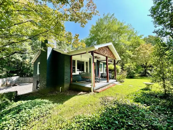 200 Laurel Circle DR, Black Mountain, NC 28711