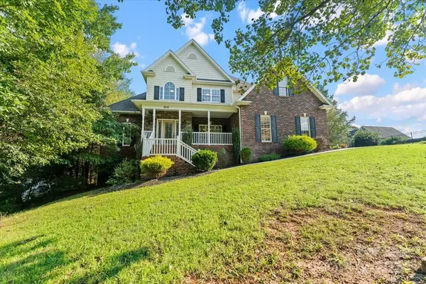 3816 Steve Ikerd DR, Hickory, NC 28601