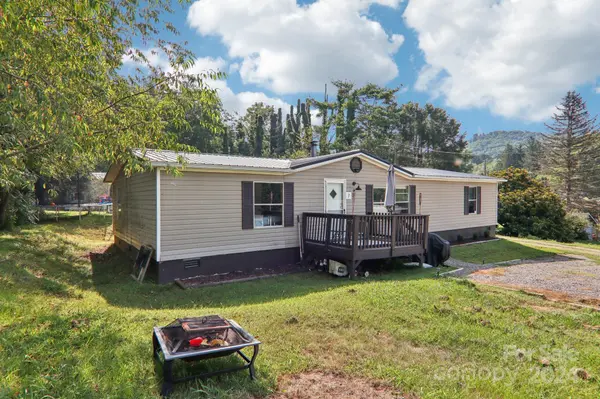 7 Lisa DR, Canton, NC 28716