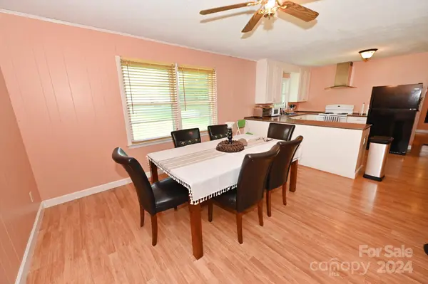167 Hillsdale LN, Taylorsville, NC 28681
