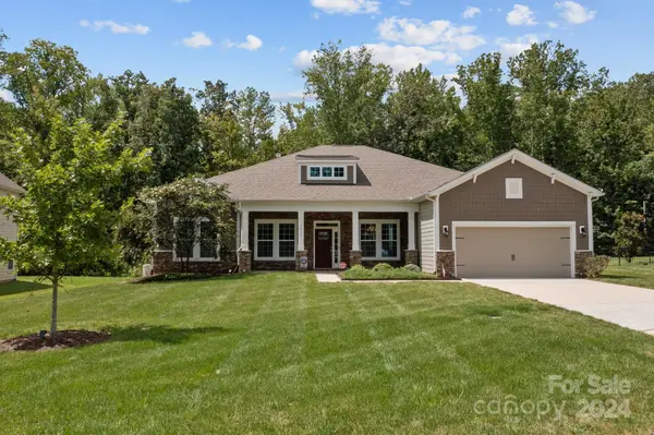 7016 Barnstone CT, Denver, NC 28037