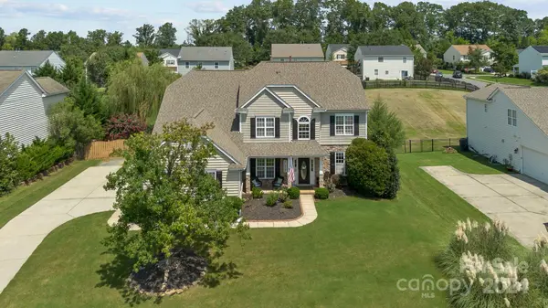 6402 Crosshall PL, Waxhaw, NC 28173