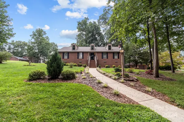 1910 Baker CT, Salisbury, NC 28146