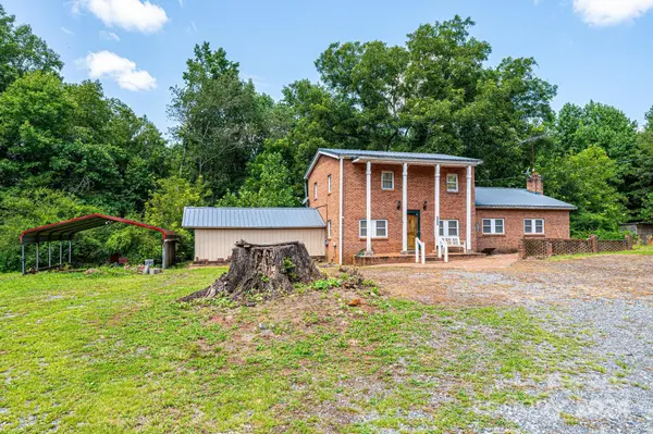 3011 Wesley Chapel RD, Newton, NC 28658