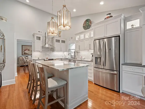 234 Rosedale LN, Matthews, NC 28105