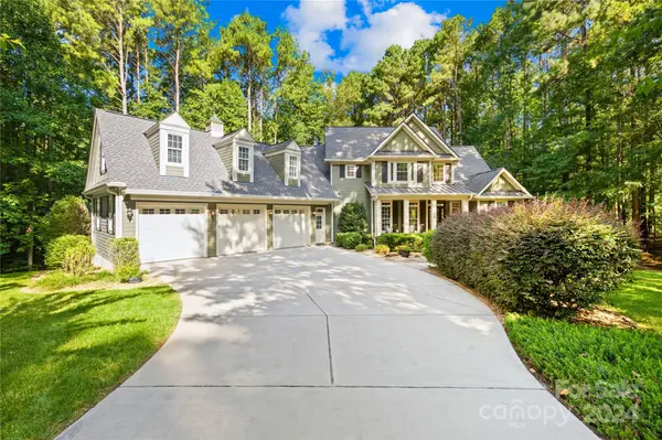 198 Freshwater LN, Mooresville, NC 28117