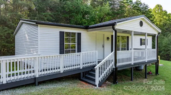 3431 Loye LN, Maiden, NC 28650