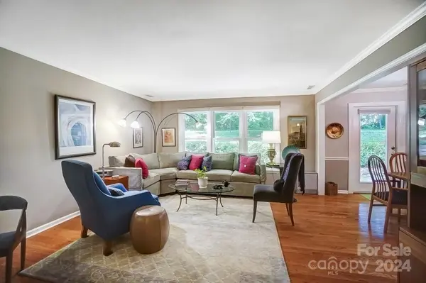 509 Dogwood LN, Belmont, NC 28012