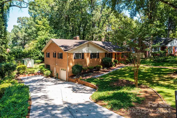 130 Pinehurst LN, Newton, NC 28658