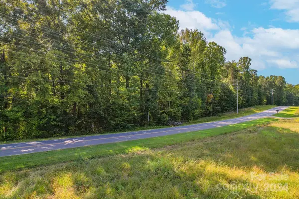 184 Rustic RD, Mooresville, NC 28115