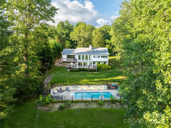 172 Amble LN, Fletcher, NC 28732