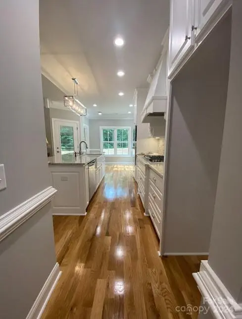 4592 36TH ST NE, Hickory, NC 28601