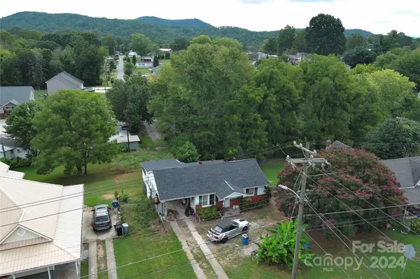820 Baldwin AVE, Marion, NC 28752