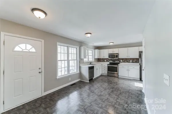 1150 Thelonious DR, Raleigh, NC 27610