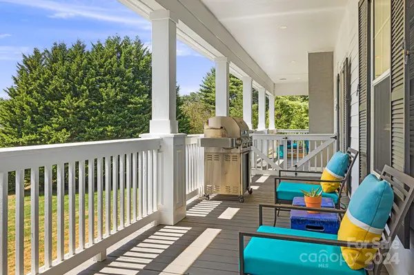 68 Drakes Meadow LN, Arden, NC 28704
