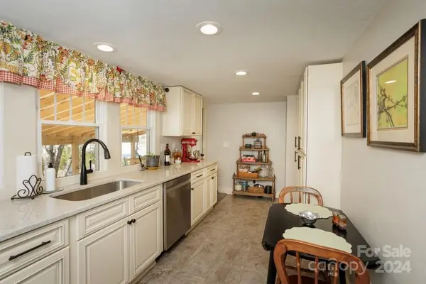 3084 W Main ST, Claremont, NC 28610