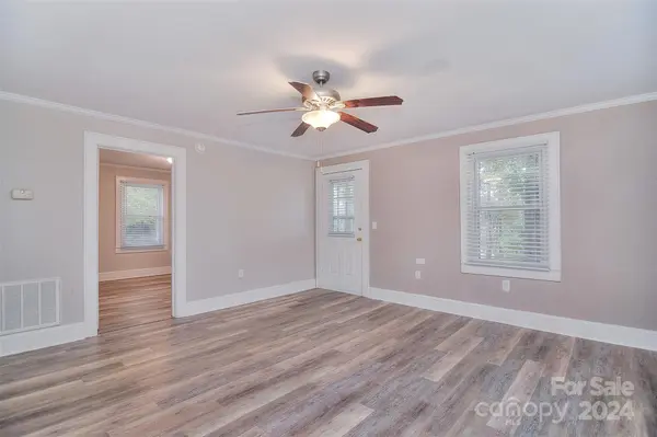 874 N Skyland DR, Mount Pleasant, NC 28124