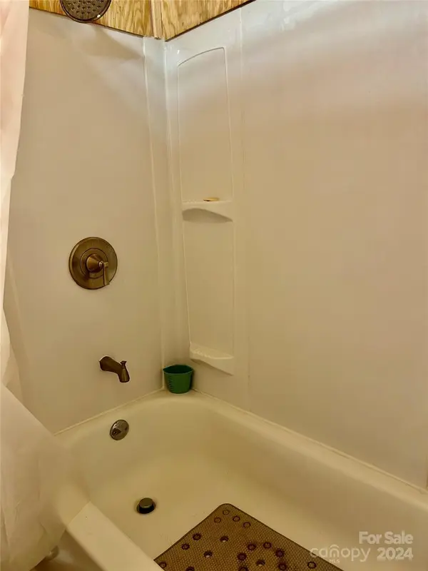 134 Bay Shore DR, Belmont, NC 28012