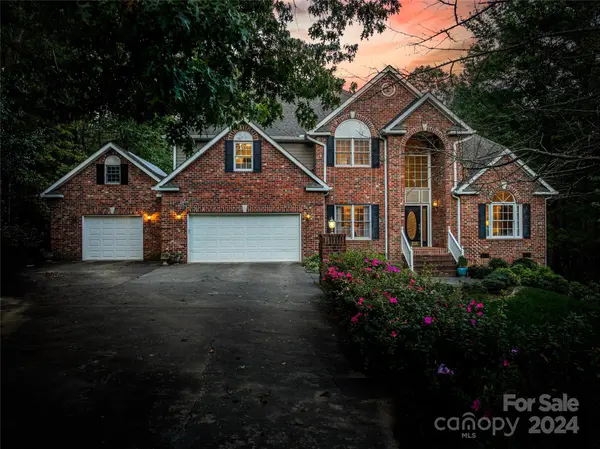 32 Coventry Woods DR, Arden, NC 28704