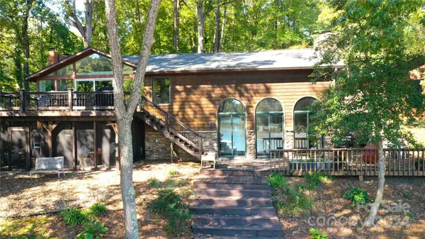 4610 N Center ST, Hickory, NC 28610