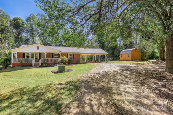 2876 Filbert HWY, Clover, SC 29710