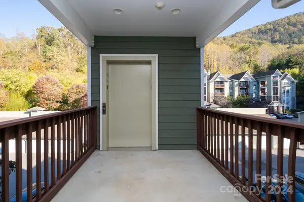 1000 Olde Eastwood Village BLVD #309, Asheville, NC 28803