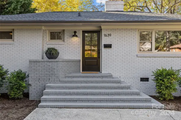 1639 Merry Oaks RD, Charlotte, NC 28205