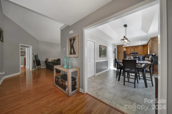 5980 Lake Wylie RD, Clover, SC 29710